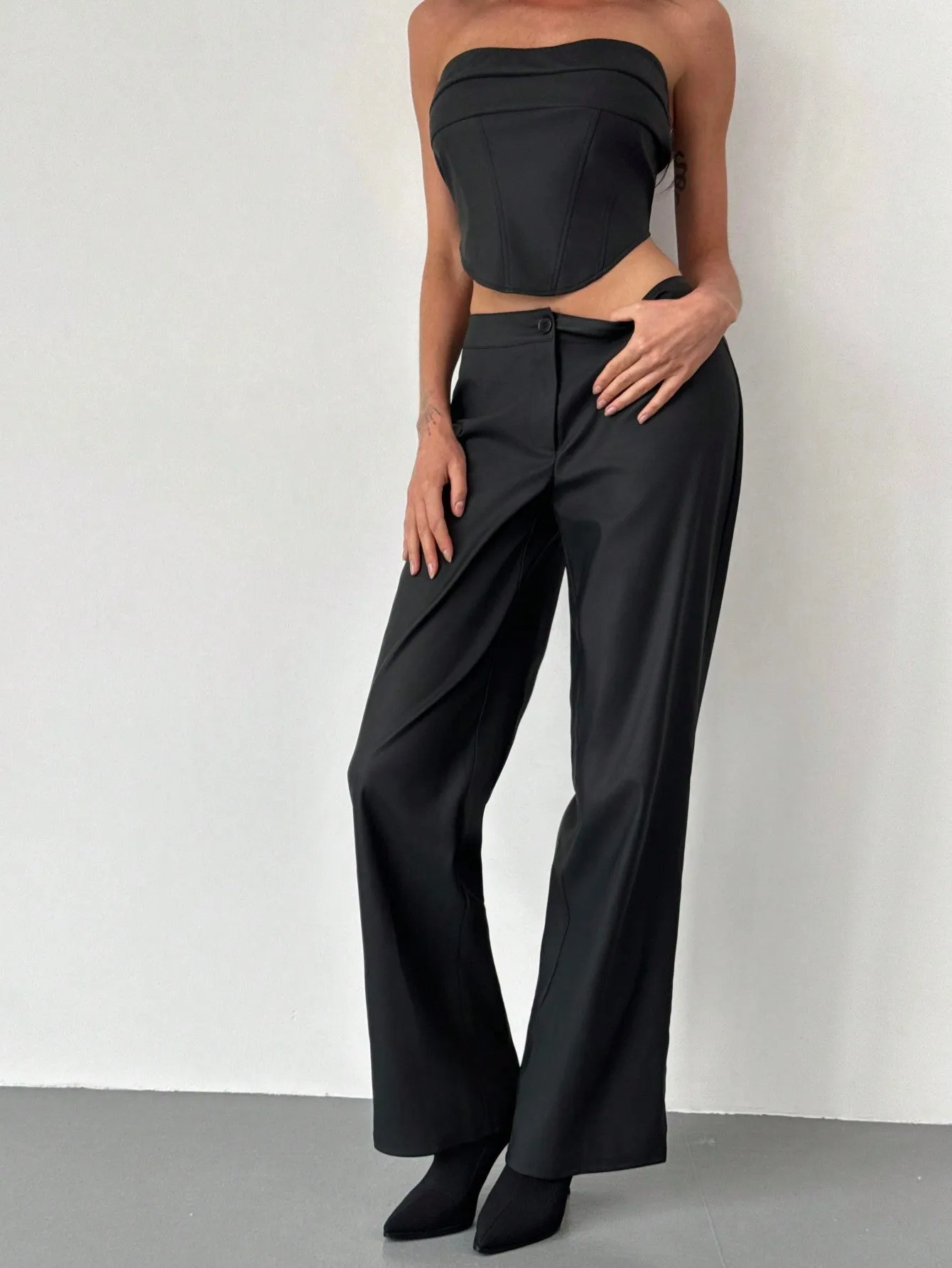 2pcs Set: Fashionable Off-Shoulder Corset-Style Top With Criss-Cross Back Strap And High-Waist Straight Leg Pants For Women