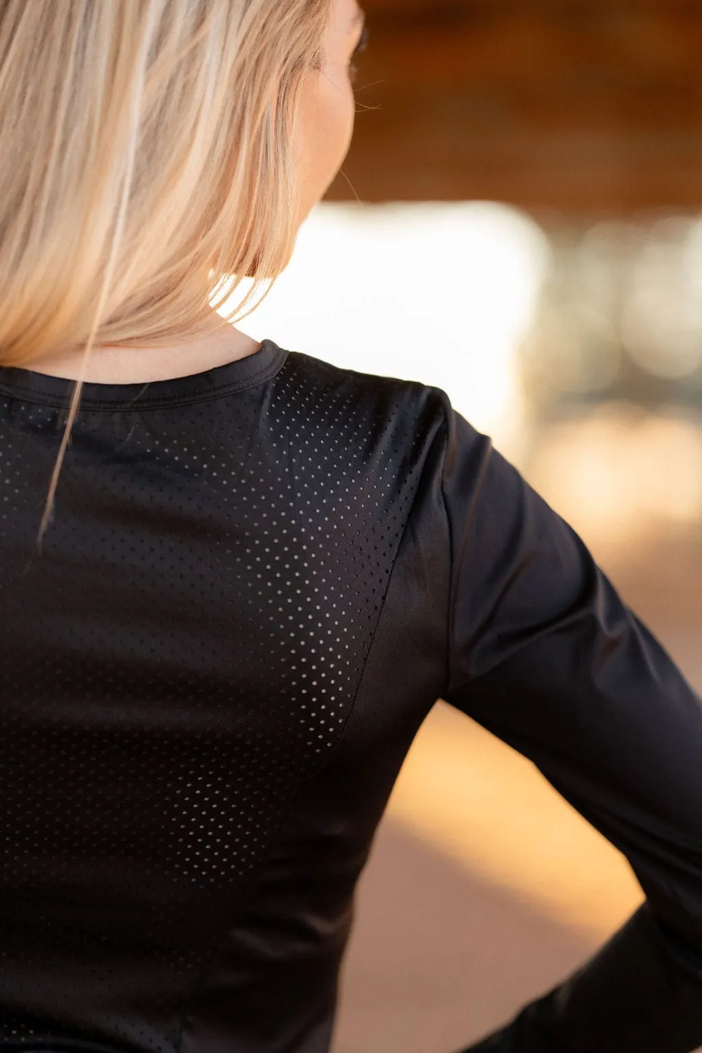 Black Relaxed Athletic Top | Long Sleeve