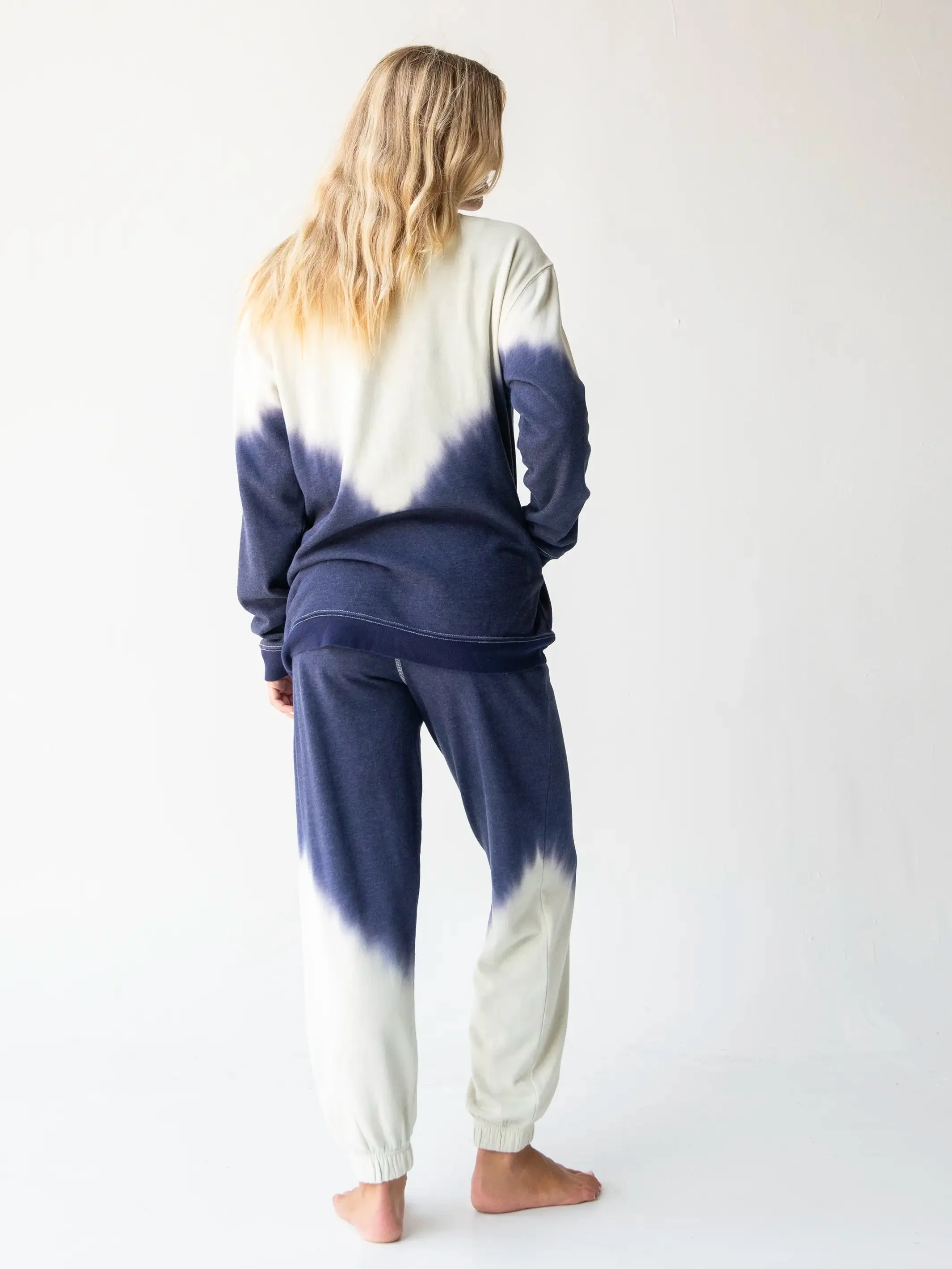 Comfy Crew Neck Sweatshirt - Navy Ombre