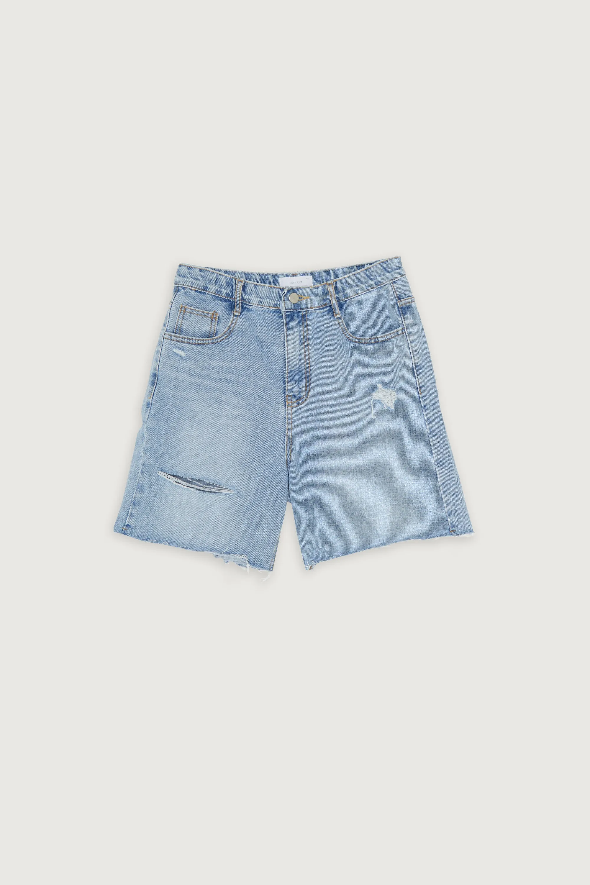 DISTRESSED JEAN SHORT