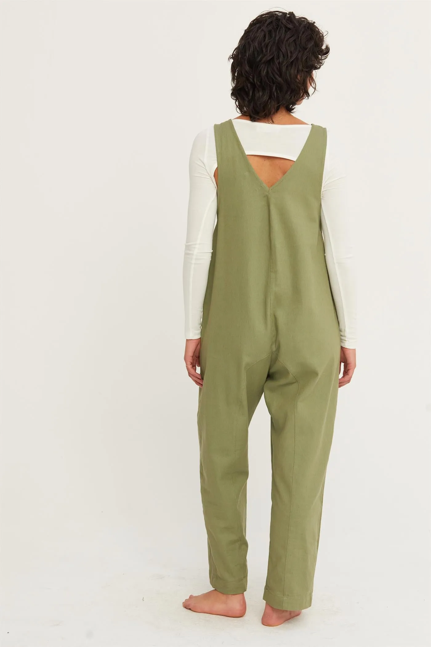 DZ24F353-RELAXED JUMPSUIT WITH PATCH POCKETS