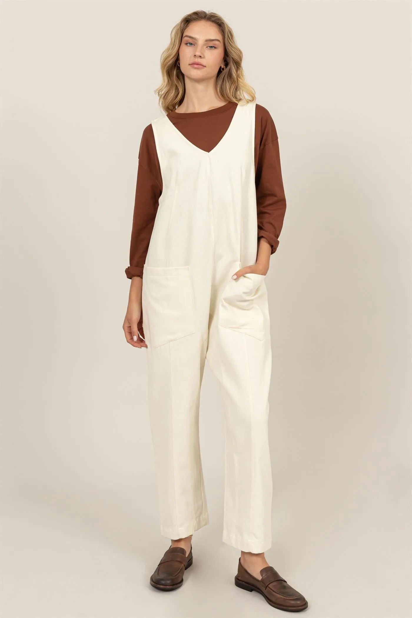 DZ24F353-RELAXED JUMPSUIT WITH PATCH POCKETS