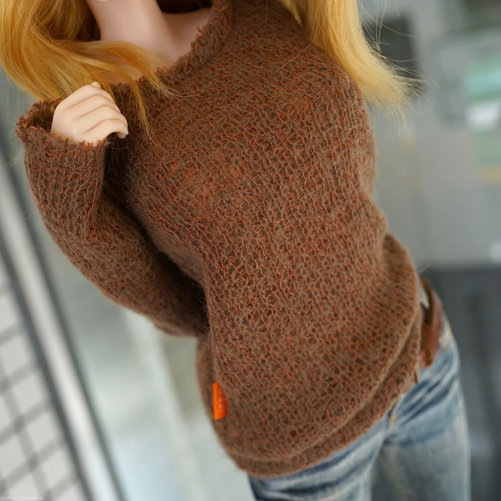 Frayed Knit Sweater (Rusty Brown)