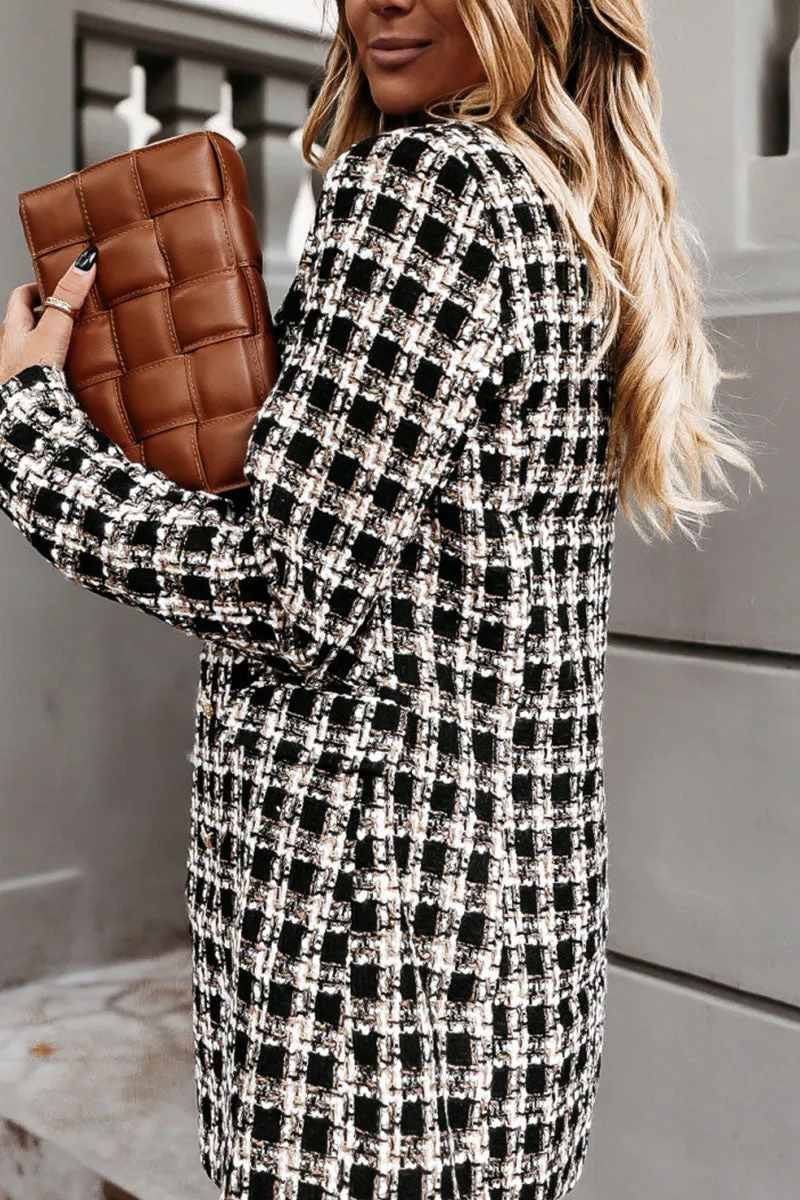 Stay Stylish with Plaid Turn-back Collar Outerwear