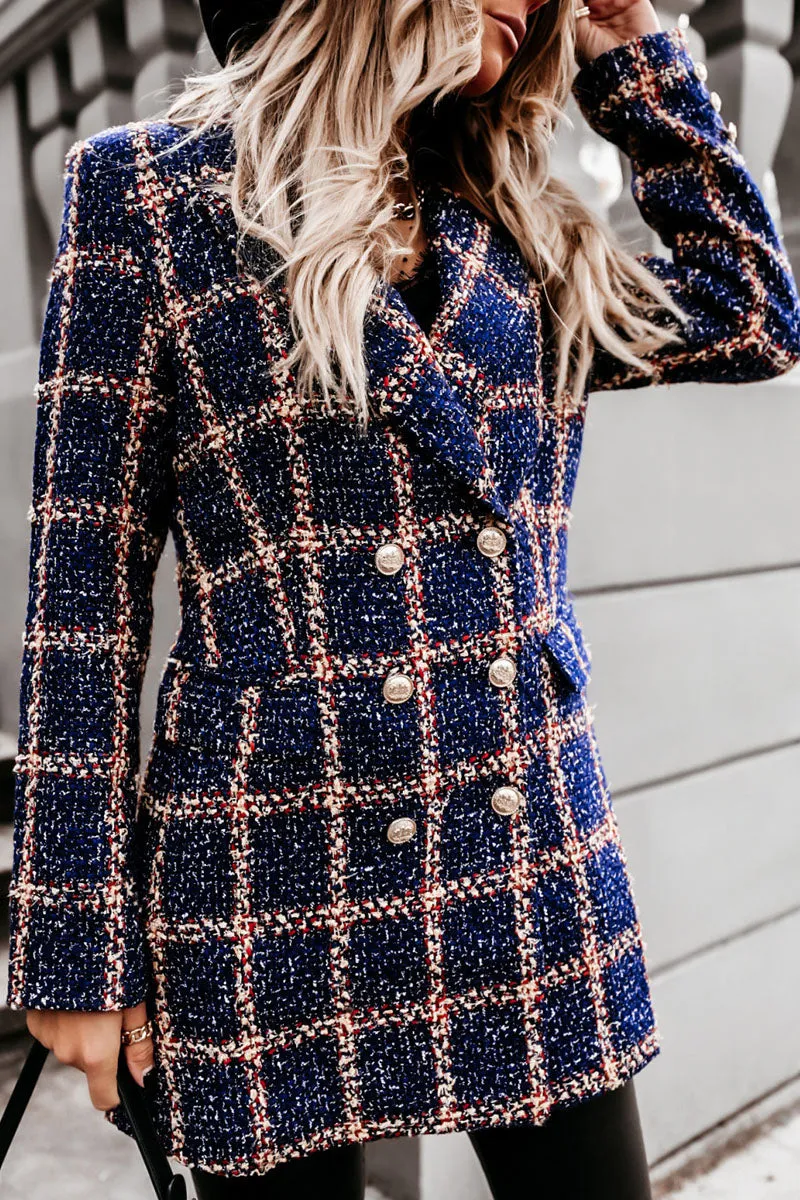 Stay Stylish with Plaid Turn-back Collar Outerwear