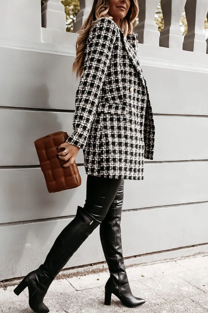 Stay Stylish with Plaid Turn-back Collar Outerwear